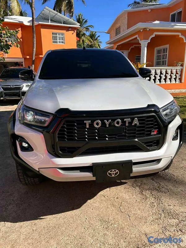jeepetas y camionetas - Toyota hilux 2025 2