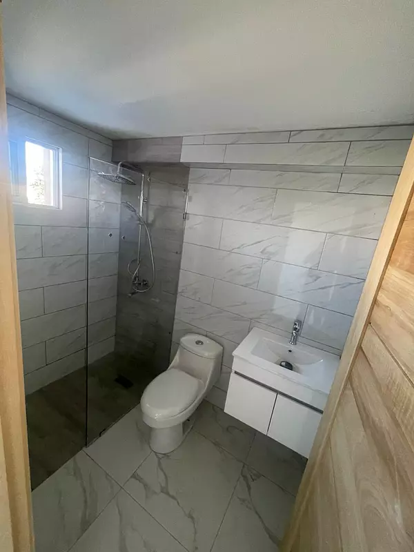 apartamentos - Apartamentos con 2 parqueos y grandes. Renacer 10