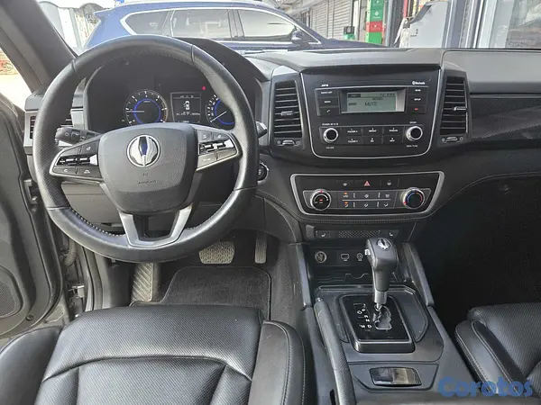 jeepetas y camionetas - KGM REXTON 2021 GRIS OSCURO DIESEL 14