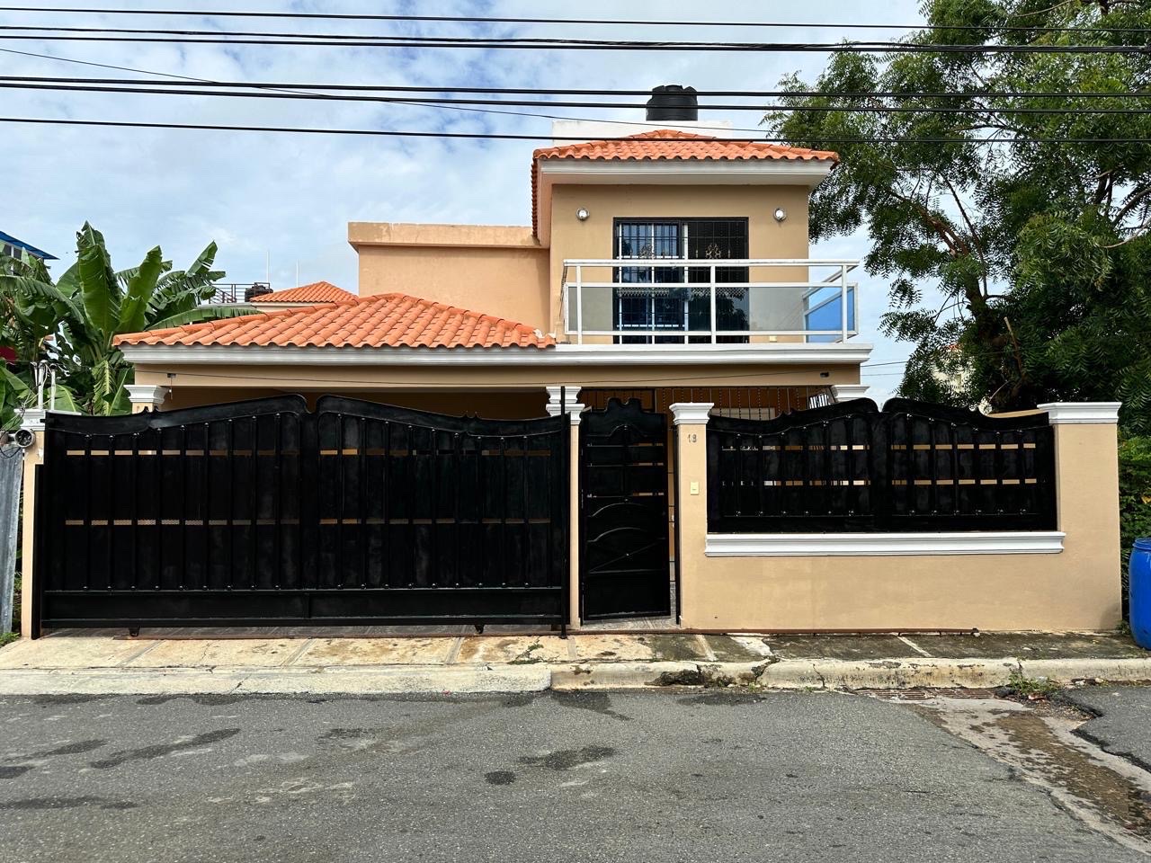 casas - venta de casa en la autopista de san isidro brisa oriental Santo Domingo este  0