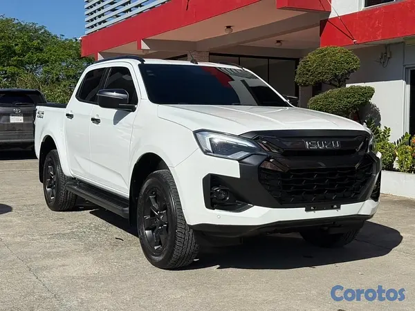 jeepetas y camionetas - ISUZU DMAX LSE 2025 6