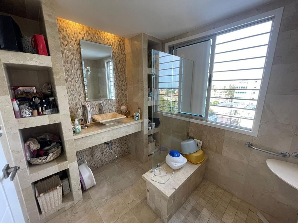 apartamentos - Se vende apartamento en Gazcue con vista al mar 6