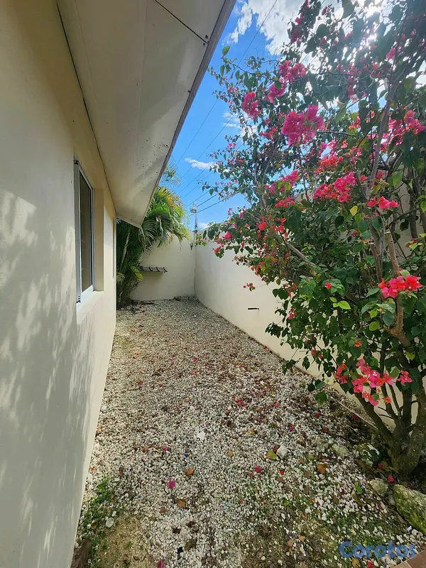 casas - Casa en Punta Cana dos dormitorios + 1 dormitorio  2