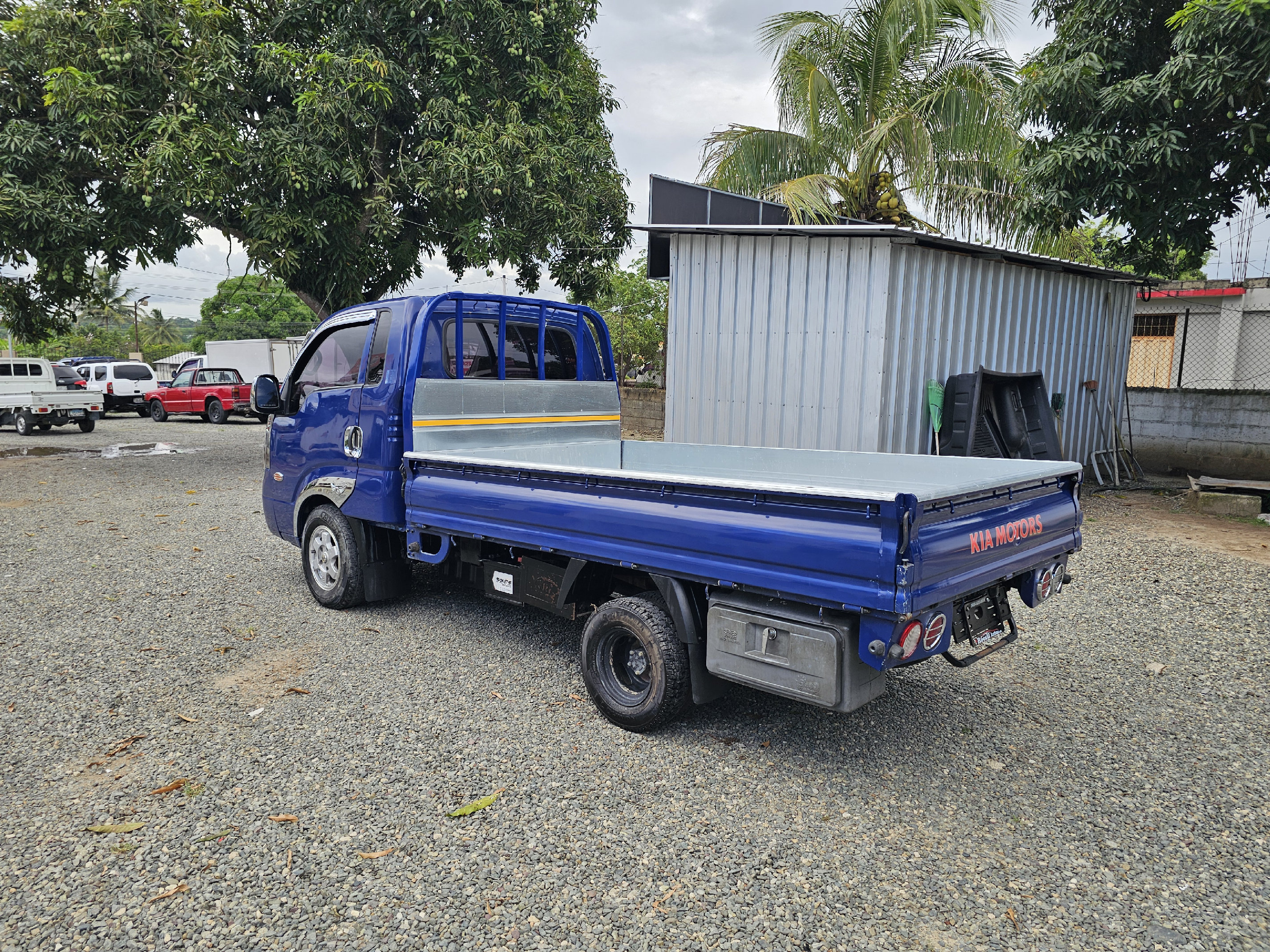 jeepetas y camionetas - kia bongo lll 2019 6