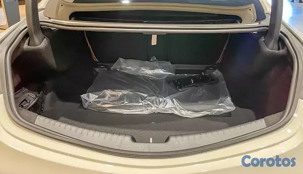 carros - Mercedes-Benz Clase CLE 300 4Matic Cabriolet 2026 7