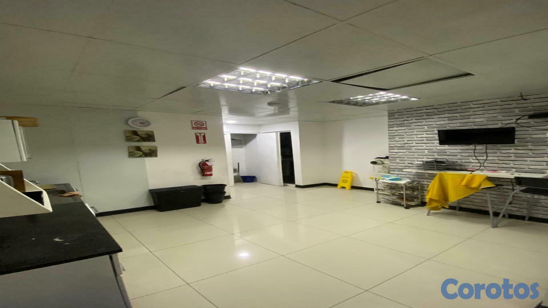 oficinas y locales comerciales - LOCAL EN ALQUILER EN EL CORAZON DE GAZCUE, G-12 4