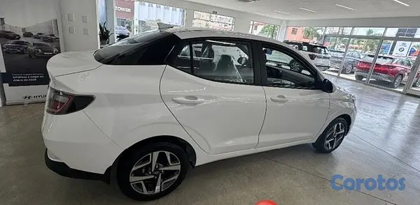 carros - HYUNDAI GRAND I 10 (Sedan) 2026 2
