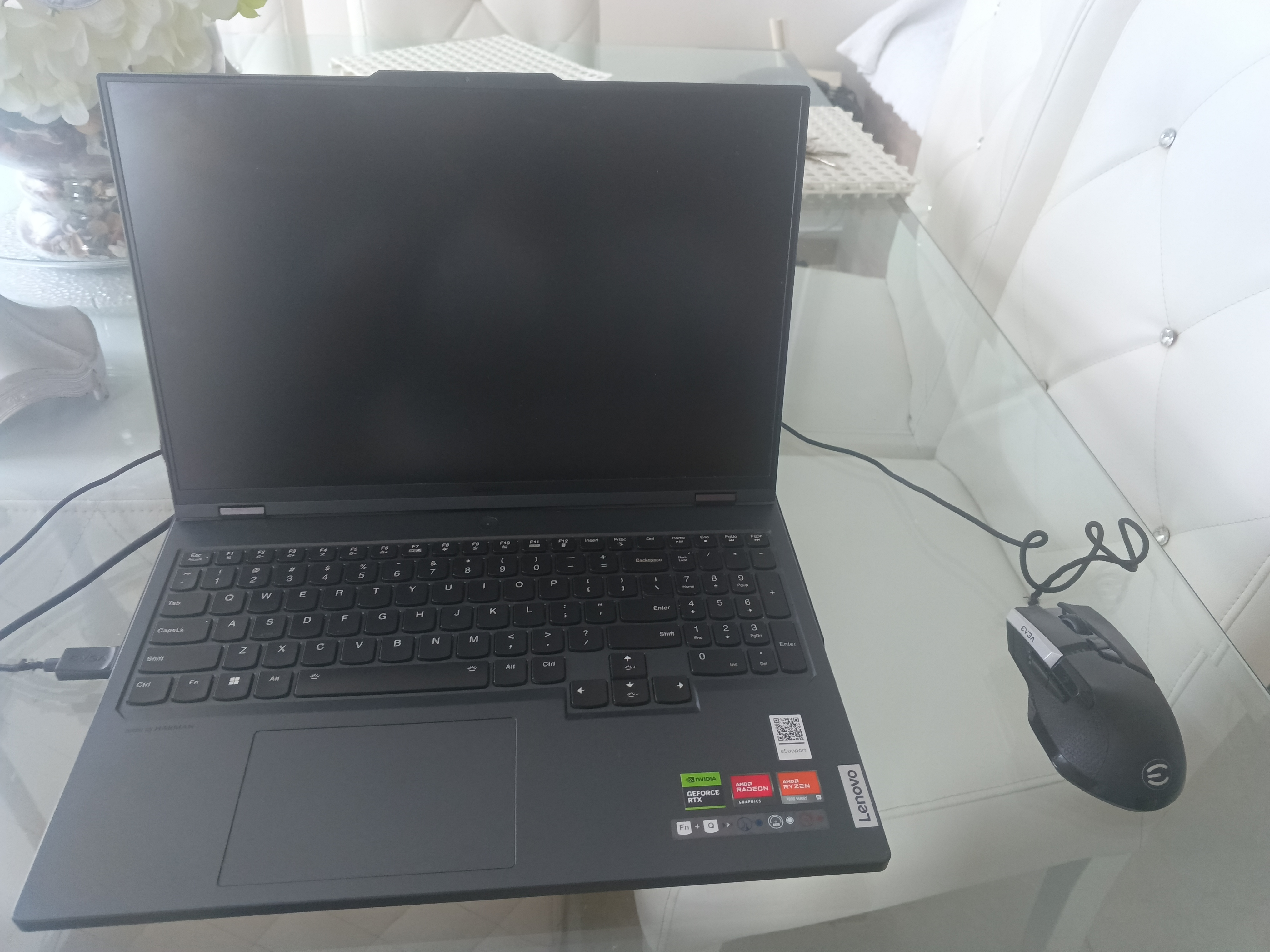 computadoras y laptops - Lenovo Legion 7 pro RTX 4080 AMD ryzen 9 7945hx como nueva (No incluye mouse) 1