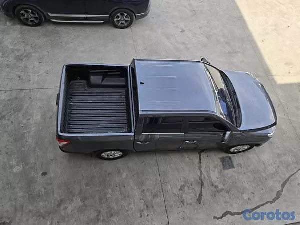 jeepetas y camionetas - KGM REXTON 2021 GRIS OSCURO DIESEL 4