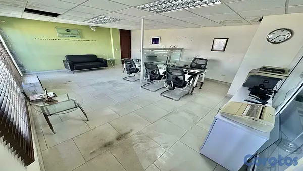 oficinas y locales comerciales - Local Comercial en Renacimiento 4