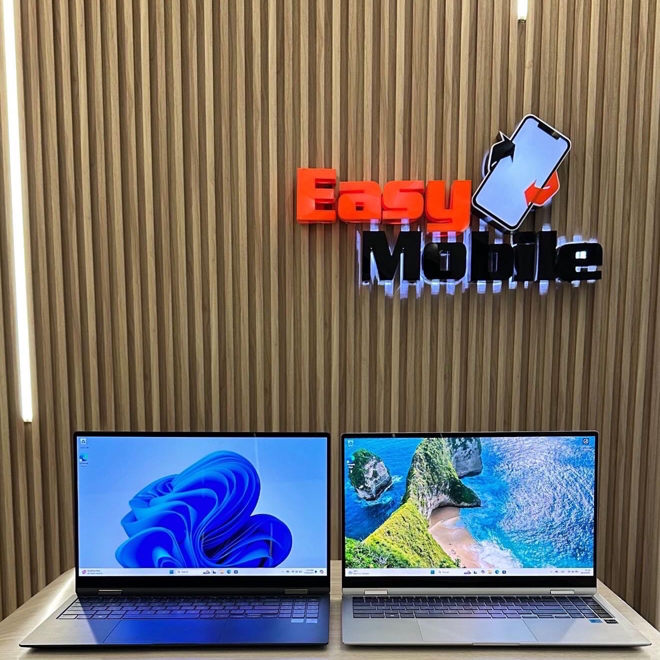 computadoras y laptops - SAMSUNG BOOK 2 PRO 360 15.6" AMOLED i7 8GB RAM 512GB SSD 0