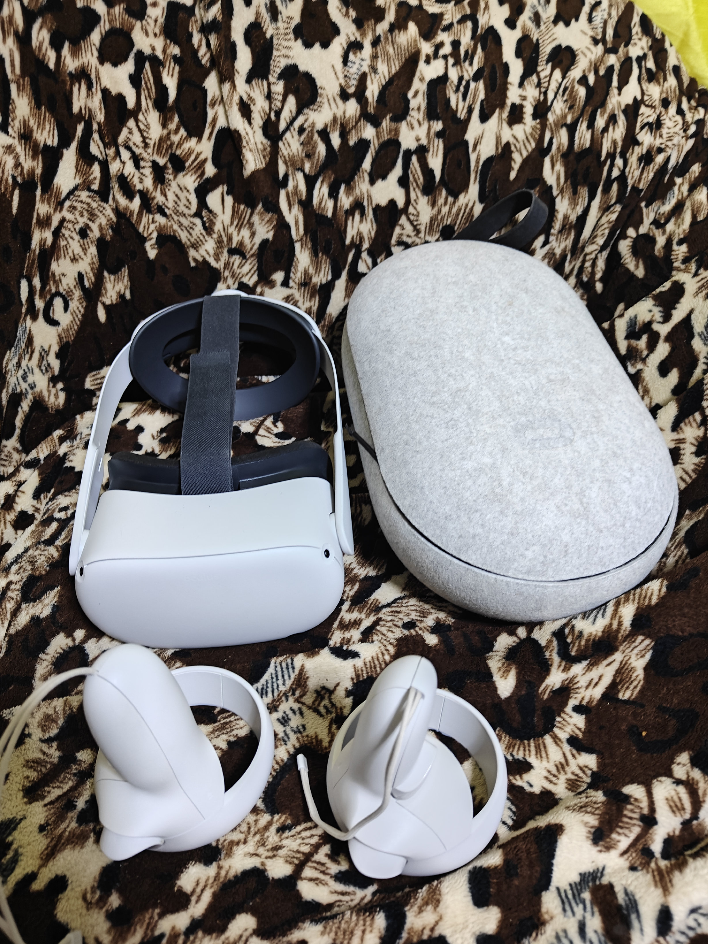 consolas y videojuegos - Oculus meta quest 2 . de 256gb. con extras. esta 9.8/10.