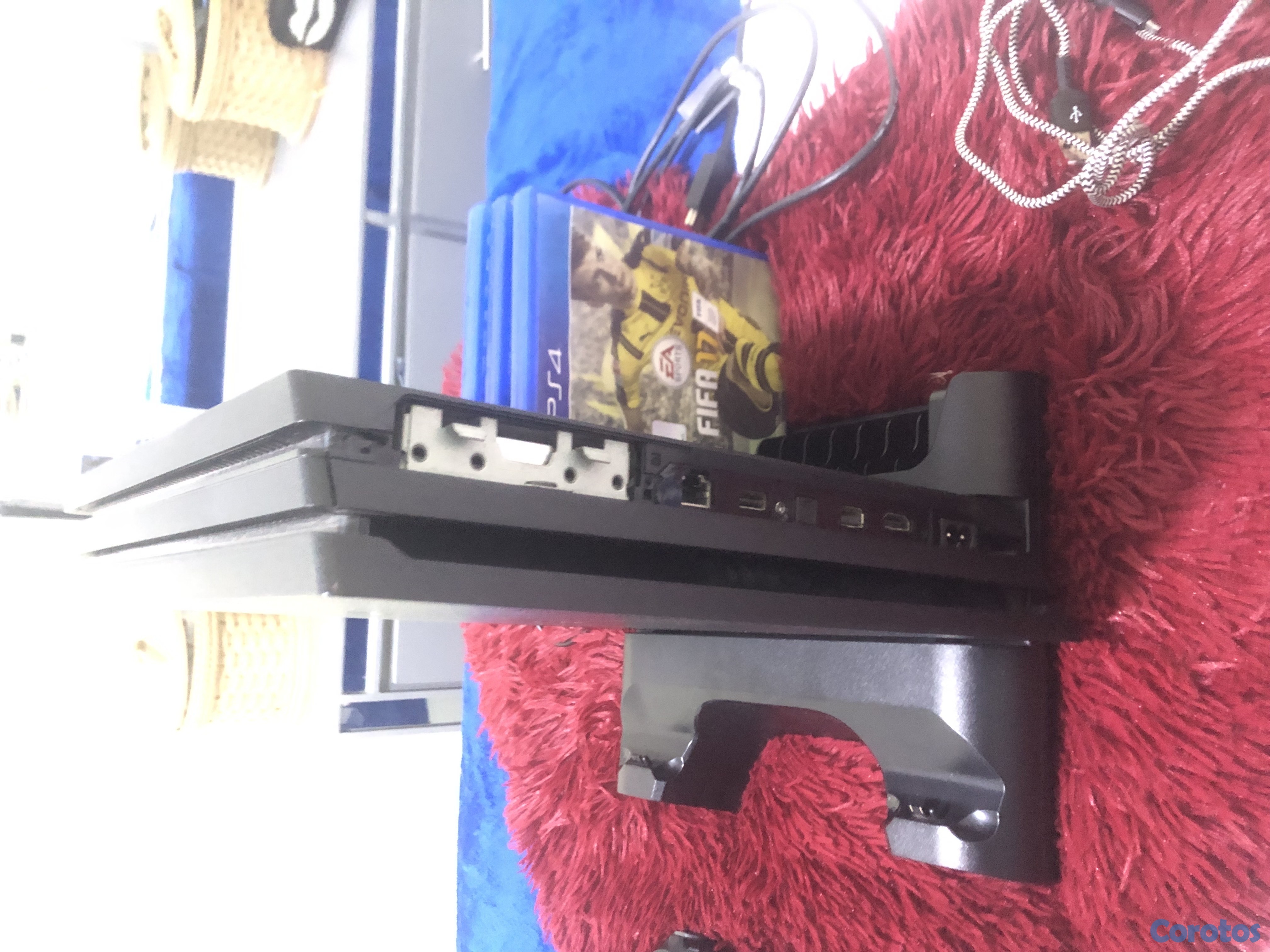 consolas y videojuegos - PS4 Pro en excelente estado 6