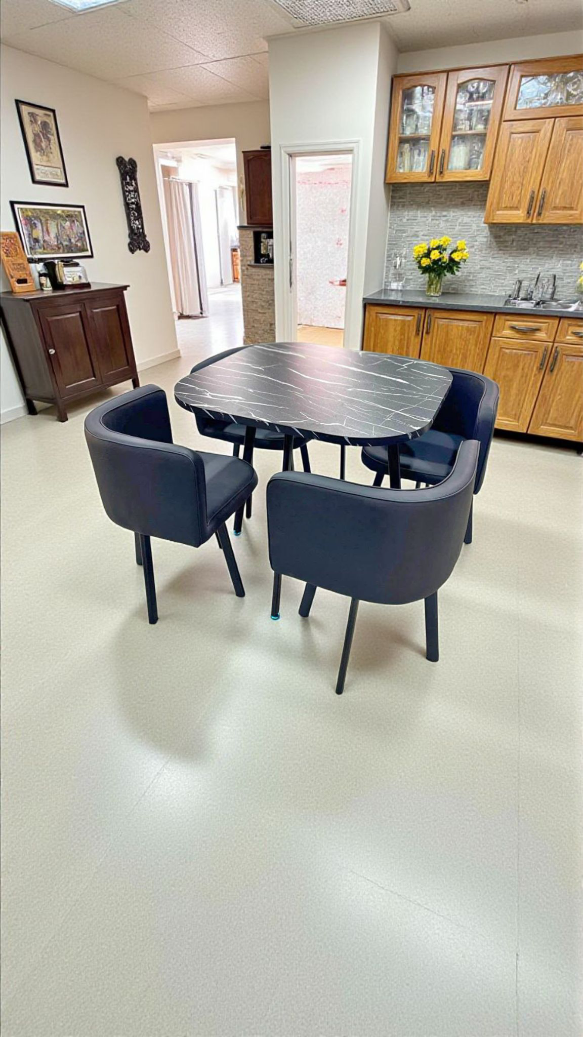 muebles y colchones - Juego de comedor compacto 4 sillas 1