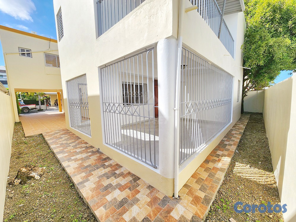 casas - CASA DOS NIVELES CON TERRAZA Y PATIO LAS HORTENCIA 3