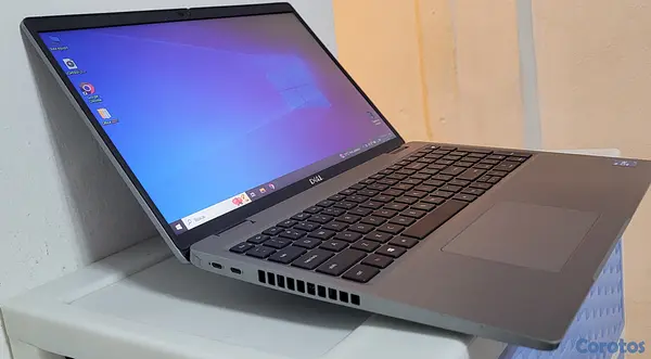 computadoras y laptops - Dell Touch 17 Pulg Core i5 10th Gen Ram 16gb ddr4 Disco 256gb SSD Video 8gb  2