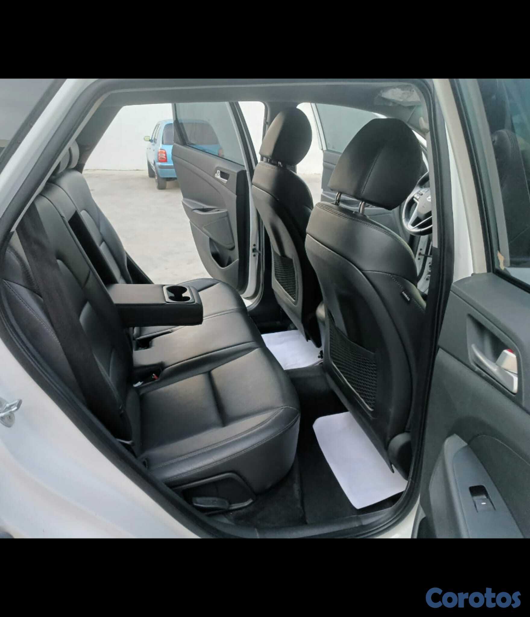 jeepetas y camionetas - HYUNDAI TUCSON 2020 BLANCO DIESEL 7