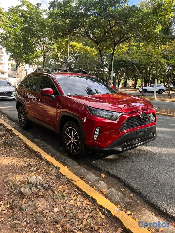 jeepetas y camionetas - Venta de Rav4 2020 4