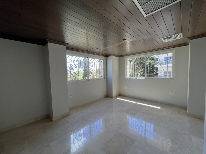 apartamentos - Apartamento en Alquiler piantini de 3 Habitaciones 4