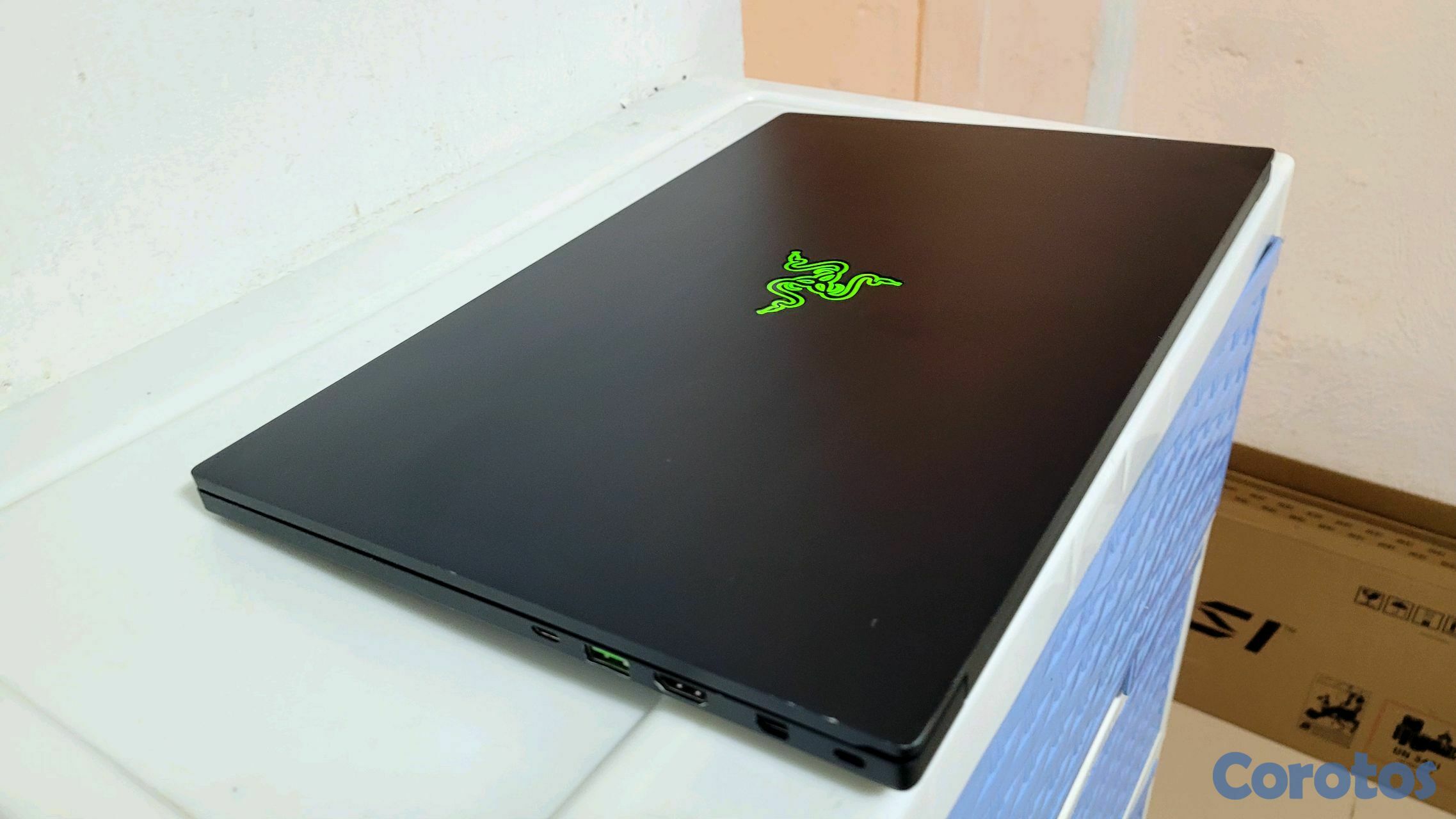computadoras y laptops - Razer blade 13.3 Pulg Core i7 Ram 8gb ddr4 Disco 256gb solido hdmi  3