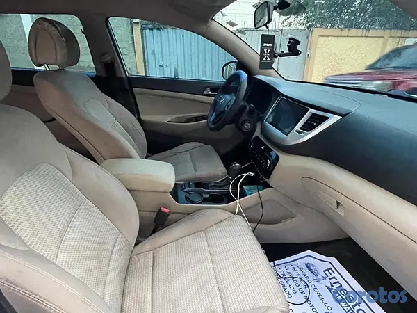 jeepetas y camionetas - HYUNDAI TUCSON 2016 DOCH DE LA CASA. IMPECABLE 7
