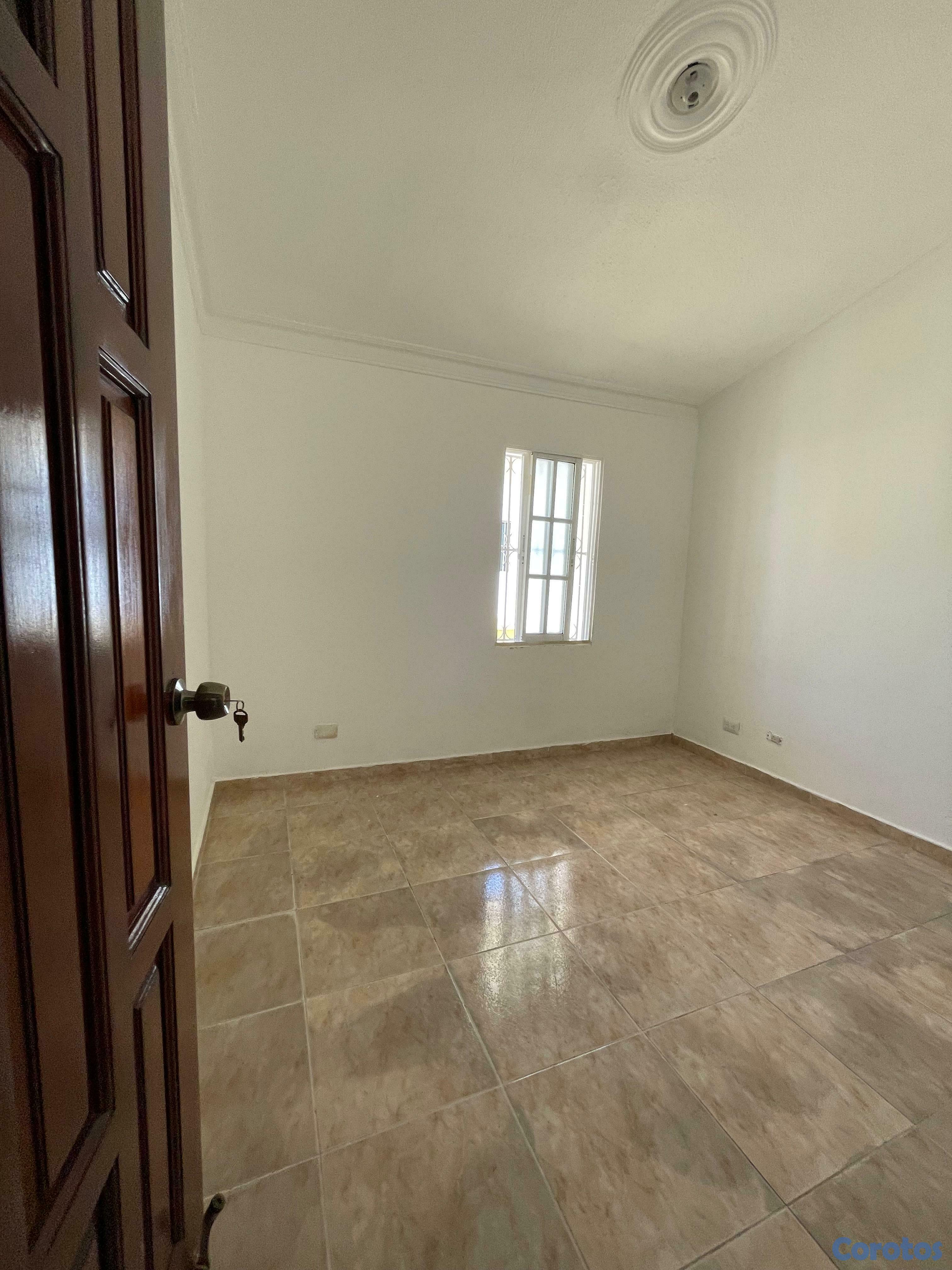 casas - 🏡 Casa en Venta en el Residencial El Condado, D.N 9