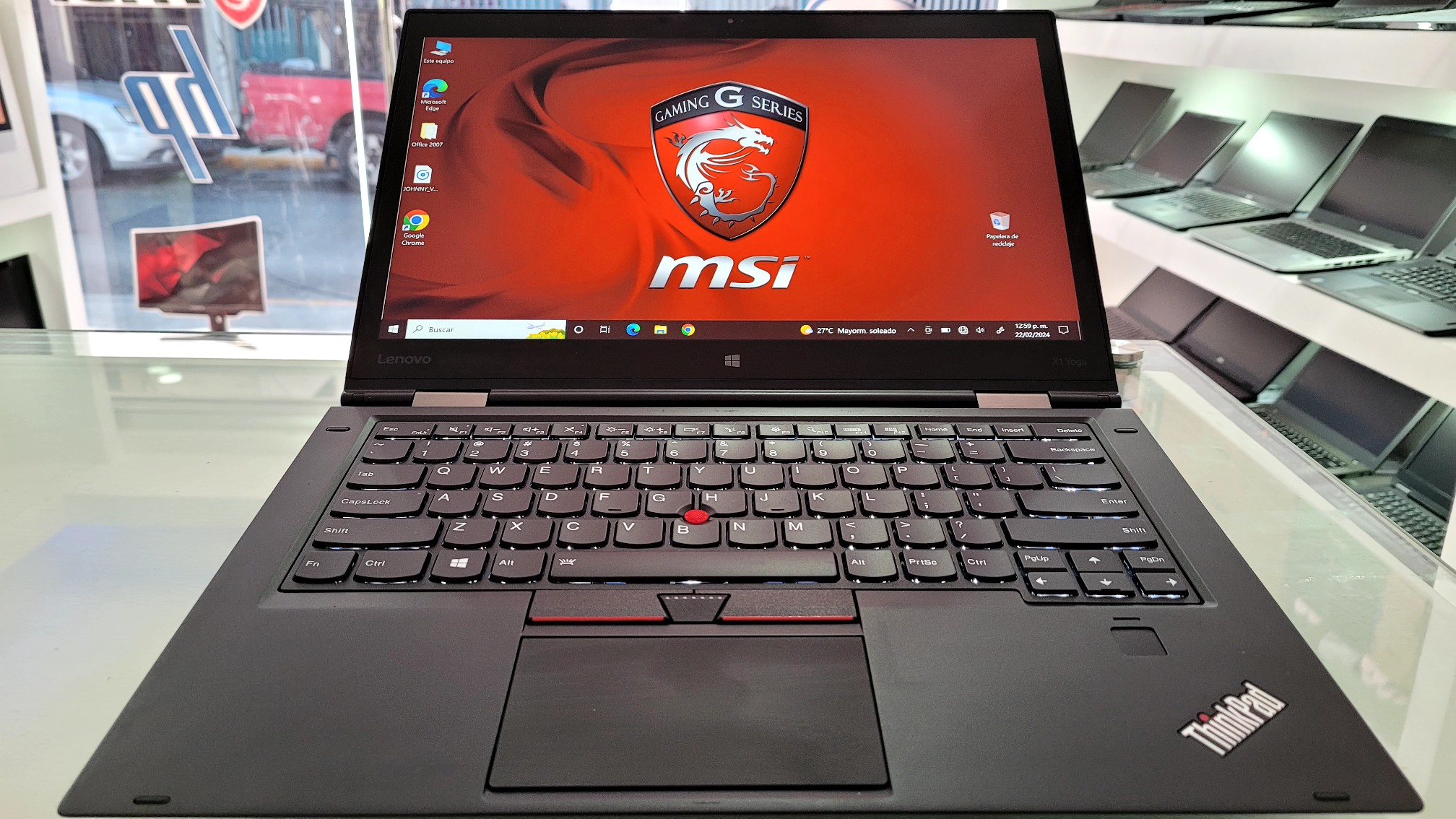 computadoras y laptops - Lenovo X1 Yoga 14 Pulg Core i5 Ram 8gb ddr4 Disco 256gb Solido Giro 360 Grados 3