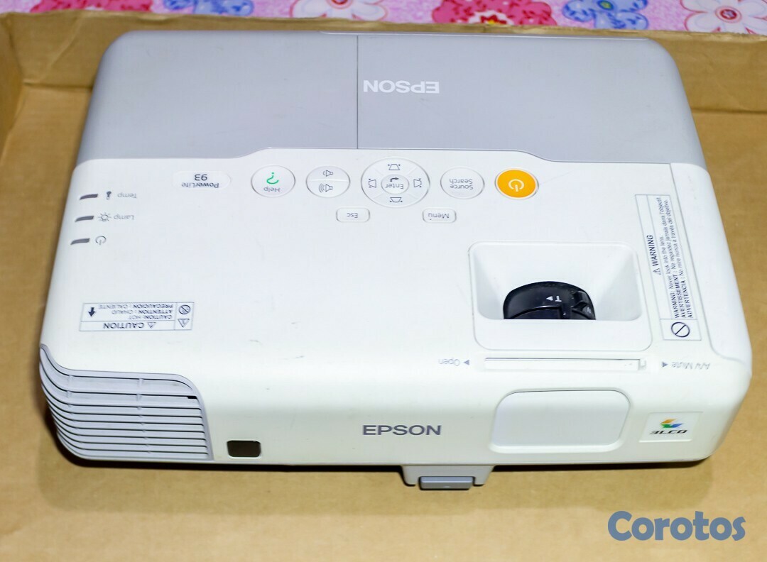 computadoras y laptops - Proyector Epson E93, ENTRADA HDMI, VGA, VIDEO Es un Proyector a buen precio 1