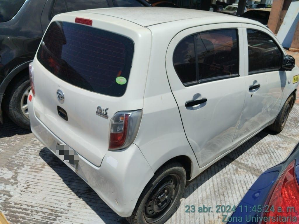 carros - Daihatsu Mira 2012 4