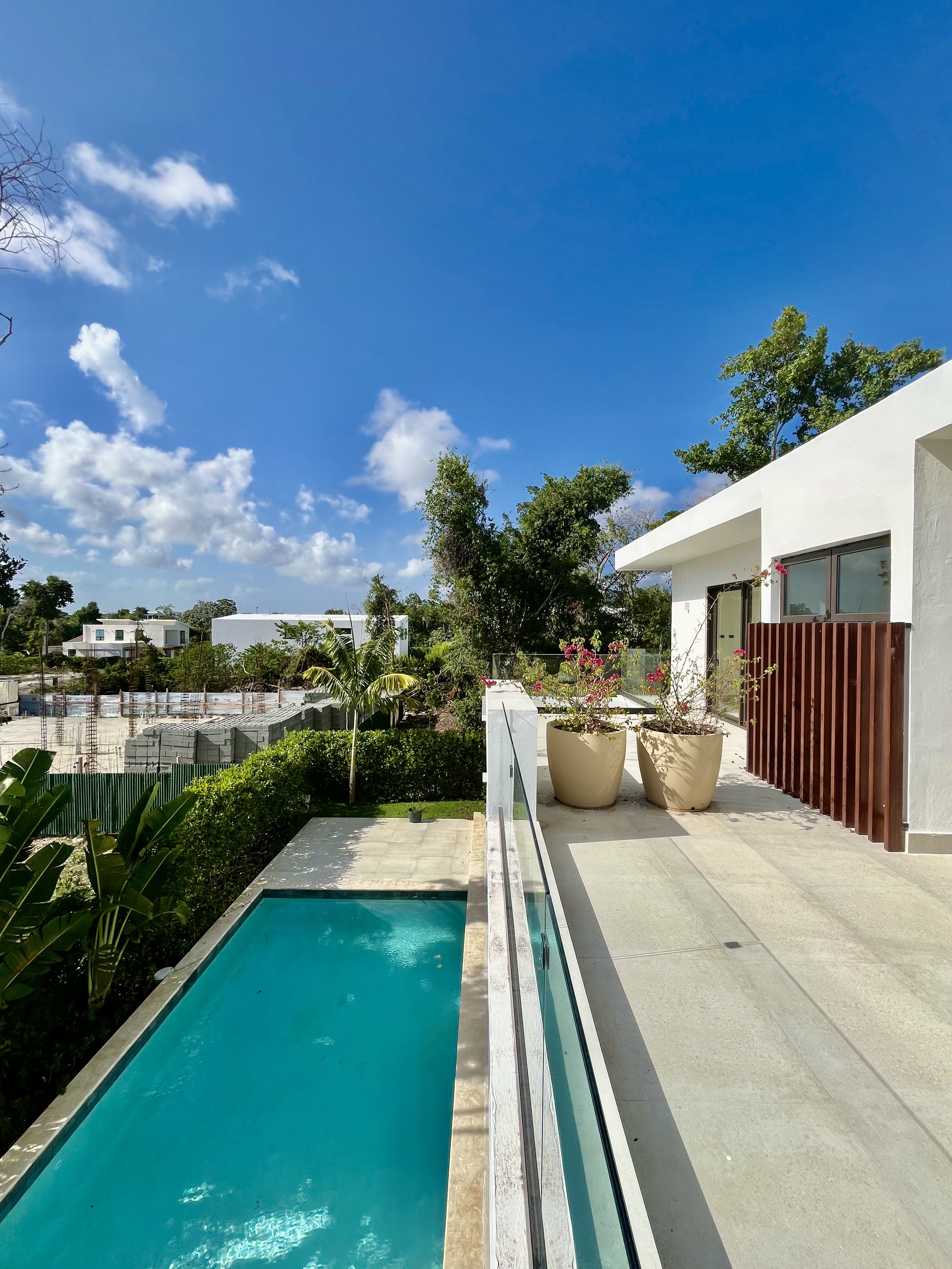 casas vacacionales y villas - Villa a la venta lista en Punta Cana Village  1