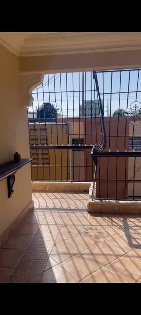 apartamentos - Descripción
VENTA DE APARTAMENTO EN GAZCUE

2do nivel

Balcón tipo terraza en fo 2