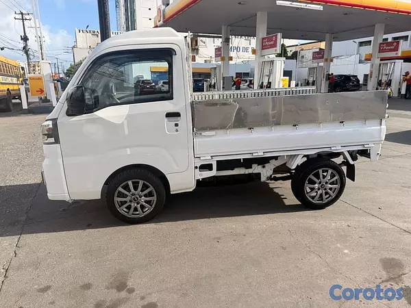 otros vehiculos - daihatsu hijet Recien importada 12
