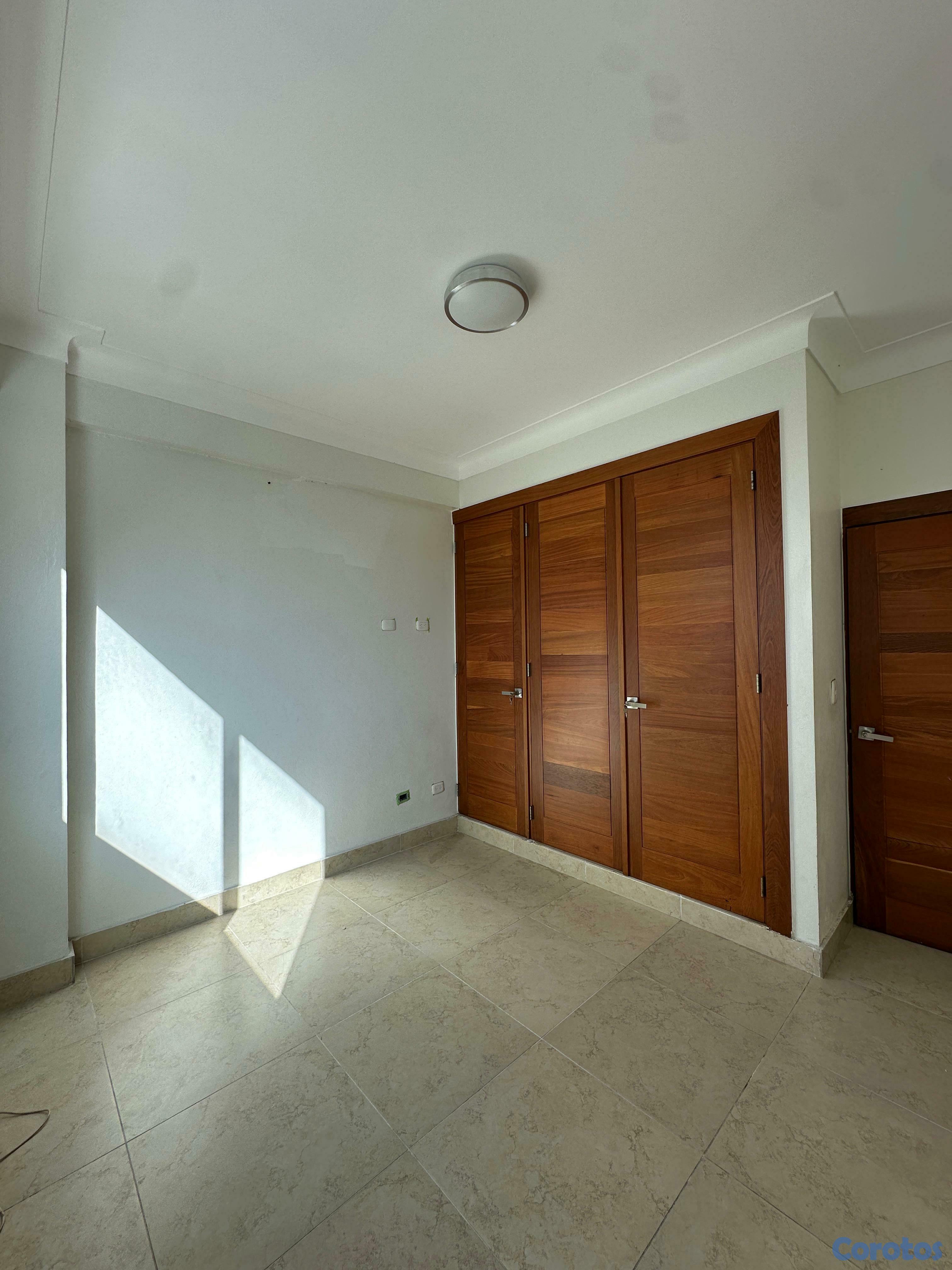 apartamentos - SE RENTA EN LA ESMERALDA  9