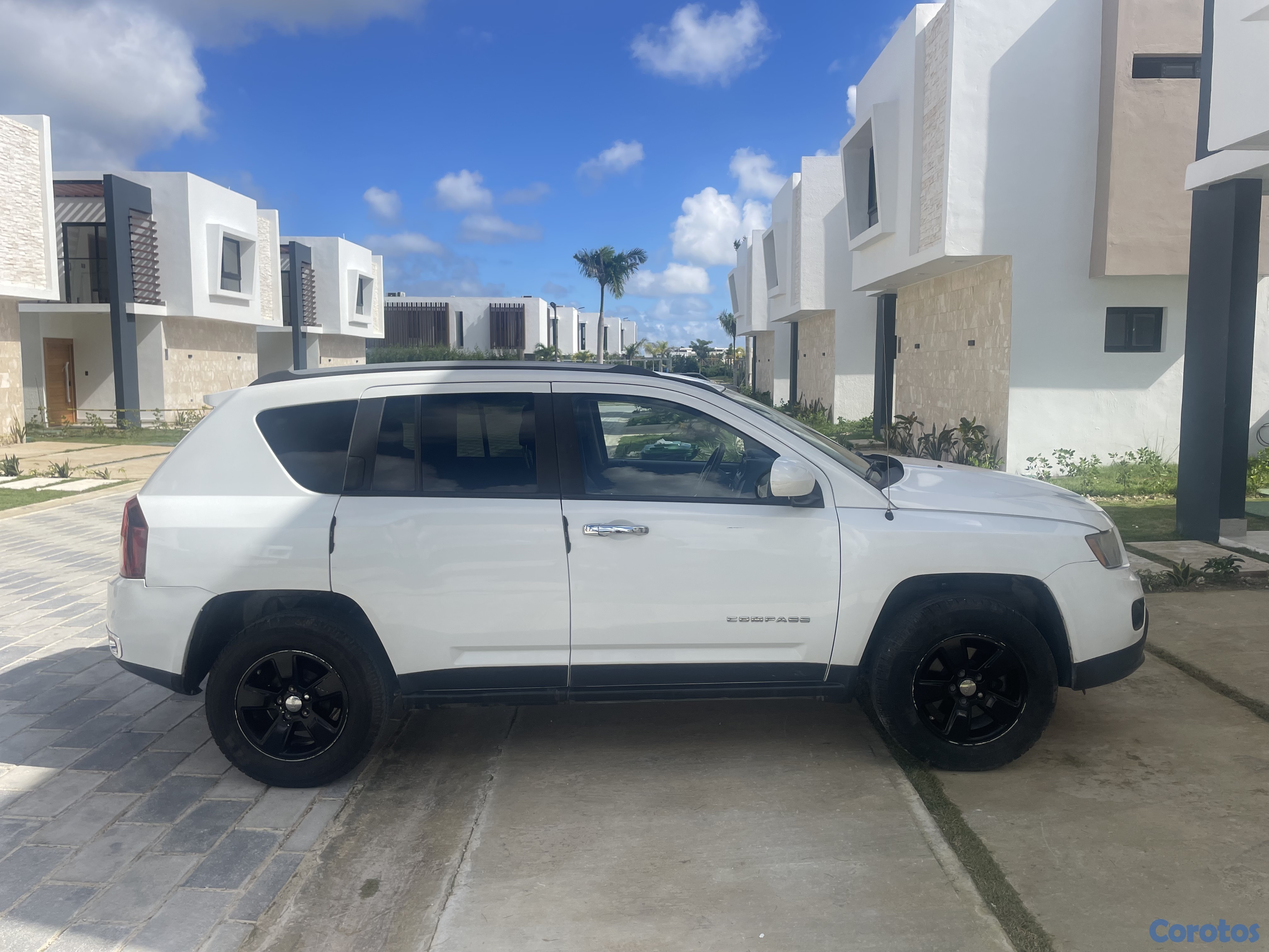 jeepetas y camionetas - Jeep compass 2016 como nuevo de oportunidad 2