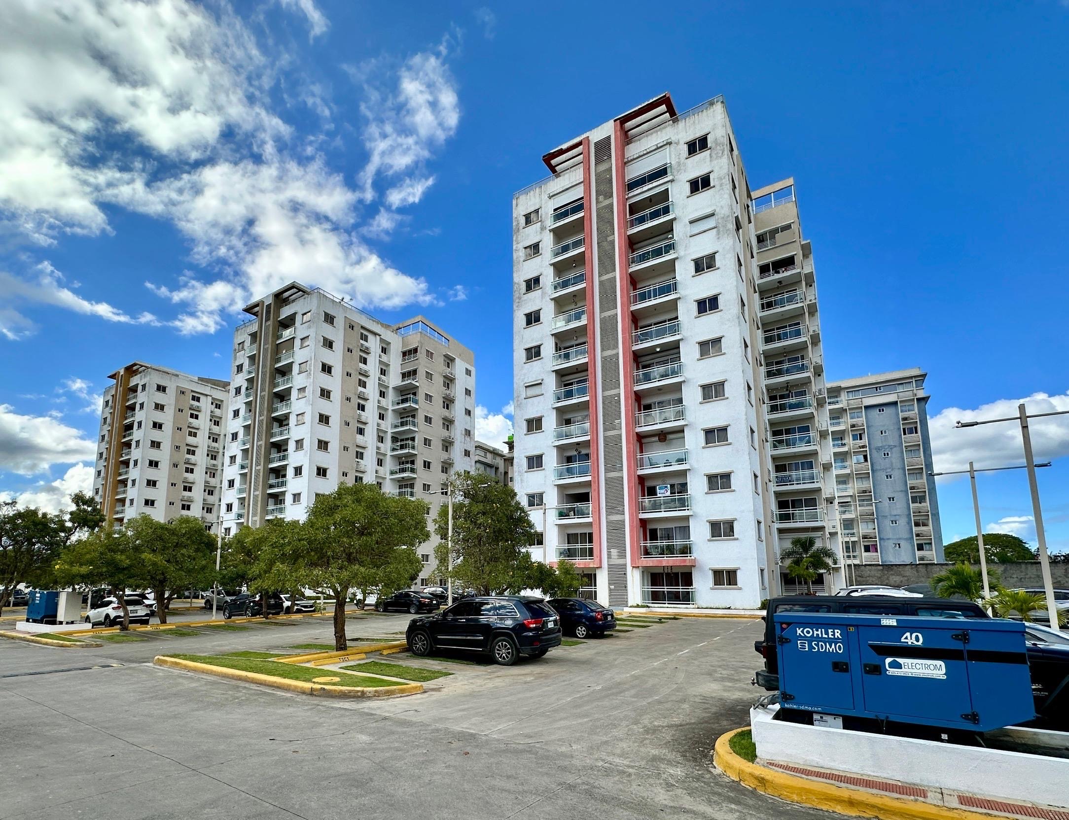 apartamentos - venta de apartamento piso 9 en la charles de Gaulle Santo Domingo este de 89mts 1