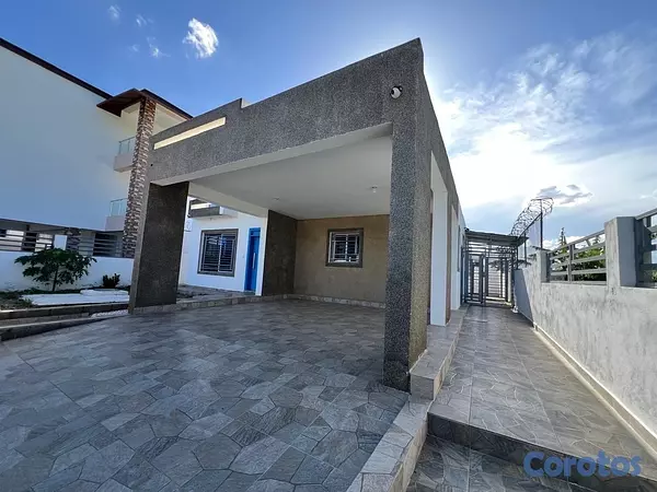 casas - Casa espaciosa en precio especial, con amplio patio  2