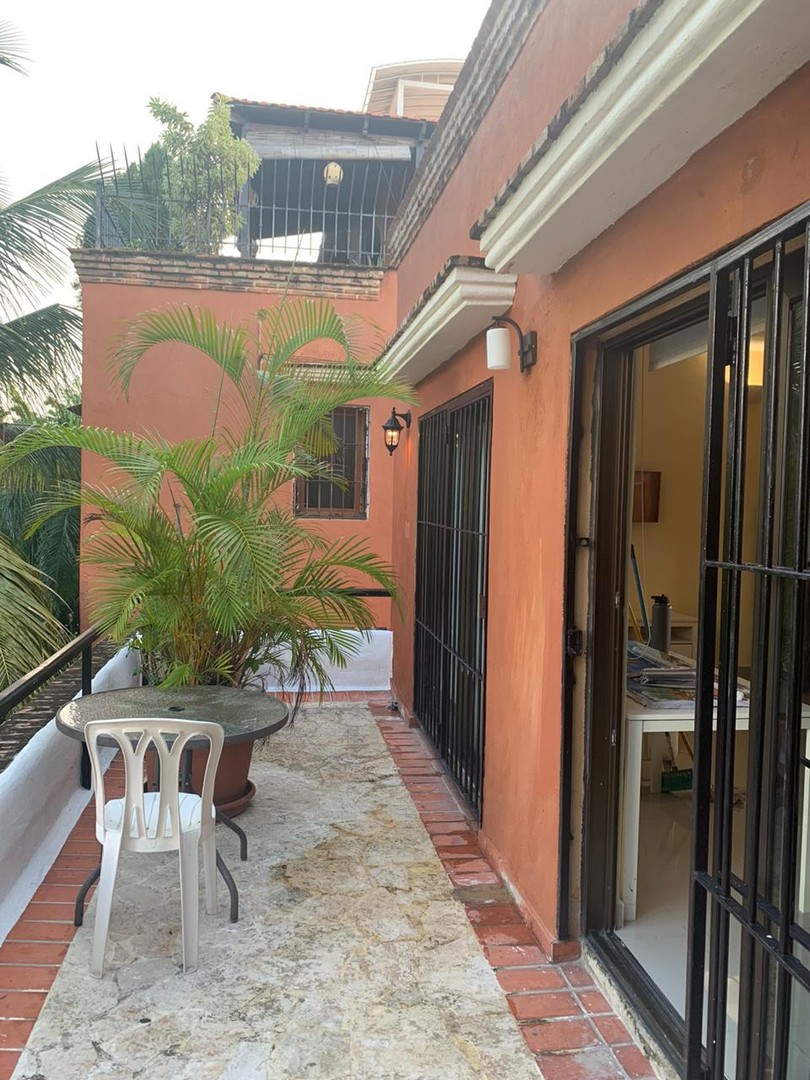 apartamentos - Se alquila apartaestudio amueblado en la Zona Colonial 4