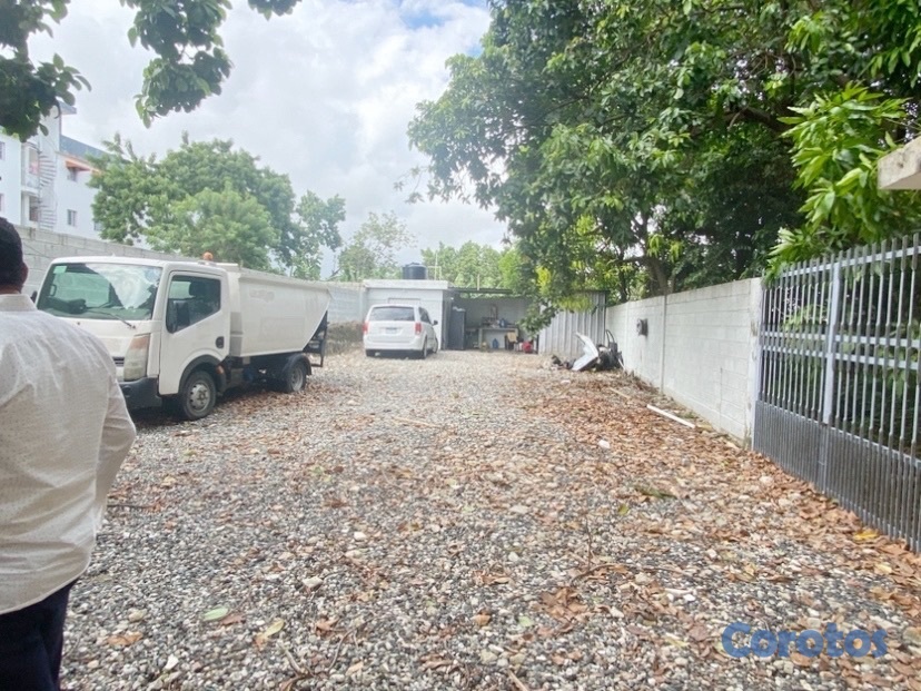 oficinas y locales comerciales - se alquila  3