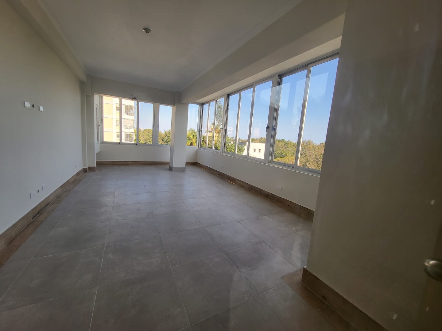 apartamentos - Vendo Amplio Apartamento para estrenar en mirador sur 3