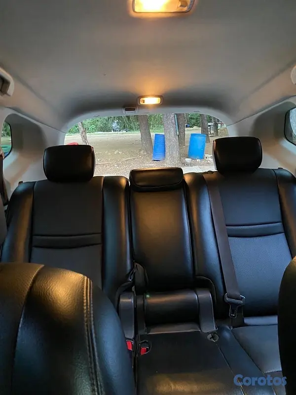 jeepetas y camionetas - Nissan ROGUÉ SV 2017 6