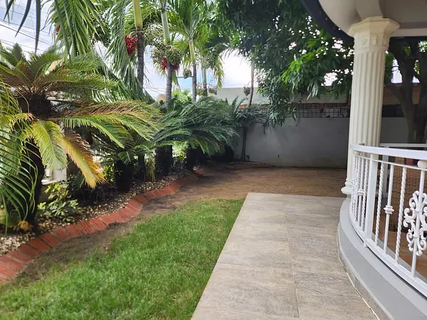 casas - Casa en Venta en Jardines del Norte, Santiago – 4 Hab, 2 Niveles 8