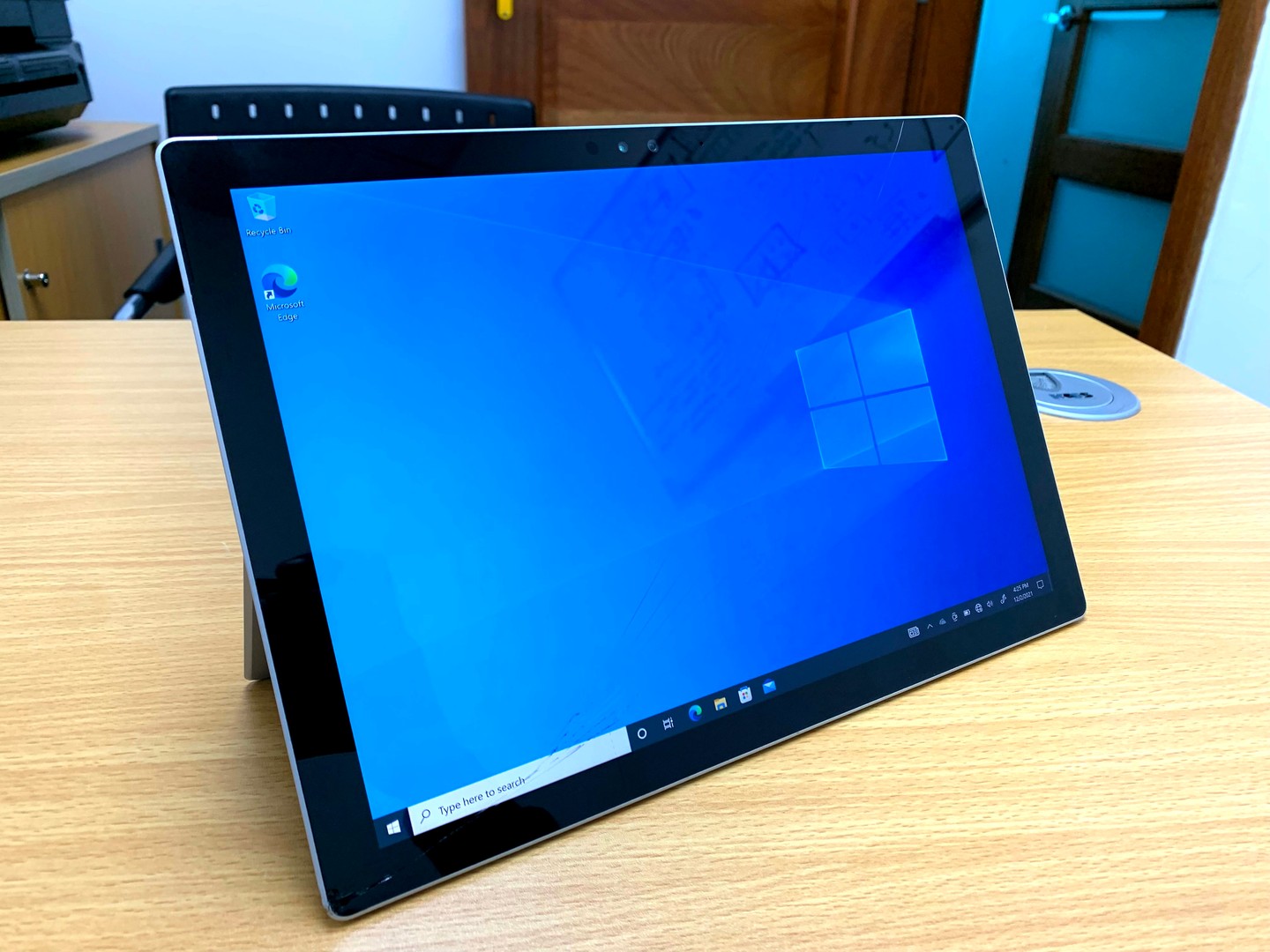 computadoras y laptops - Microsoft Surface Pro 4 - Intel M3 - 128GB SSD 4GB RAM 
