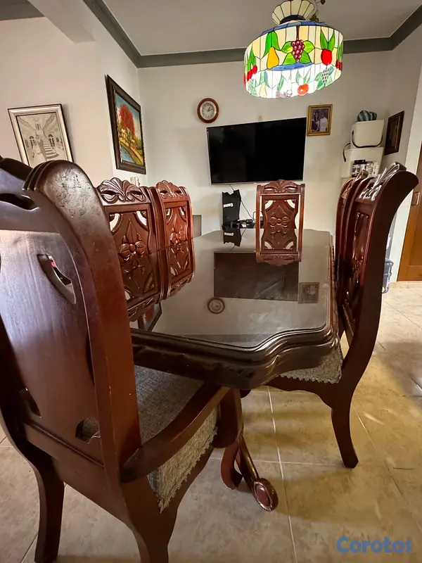 muebles y colchones - Se vende comedor de 6 sillas.  2