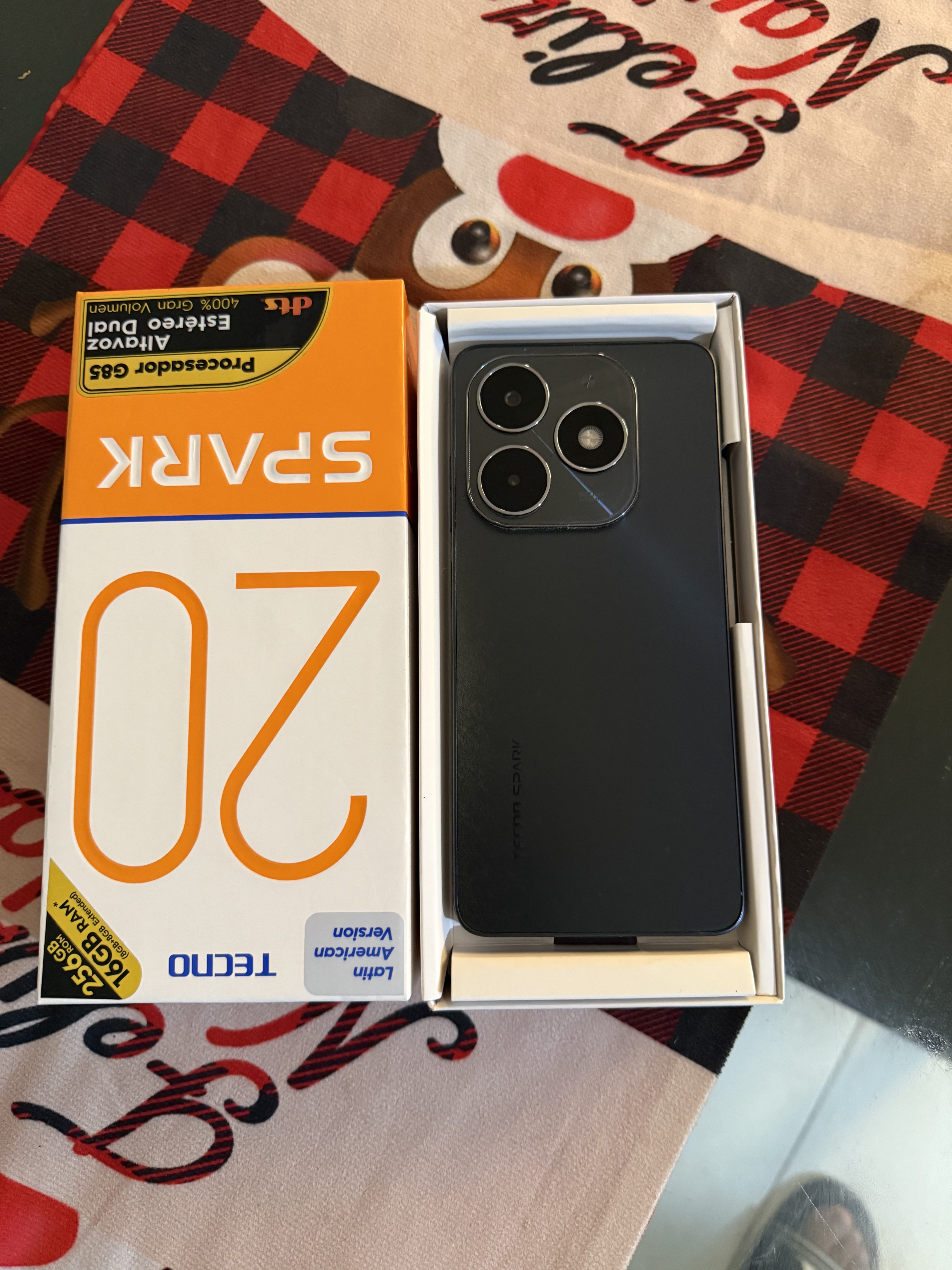 celulares y tabletas - Tecno 20 C. El celular está como nuevo ni un pelao  1