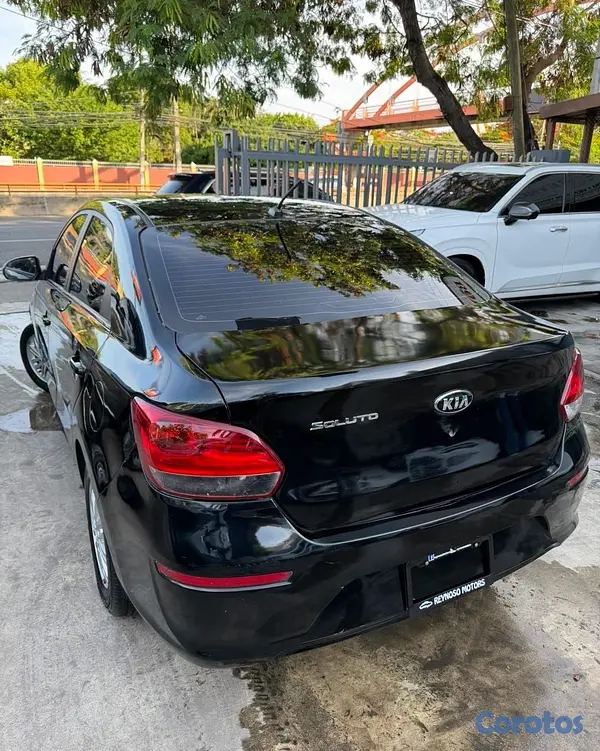 carros - KIA SOLUTO 2021 5