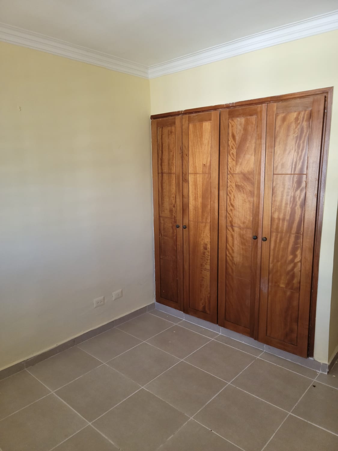 apartamentos - apartamento en alquiler en la Av hípica con cuarto de servicio + 3HB + 2 parq 5