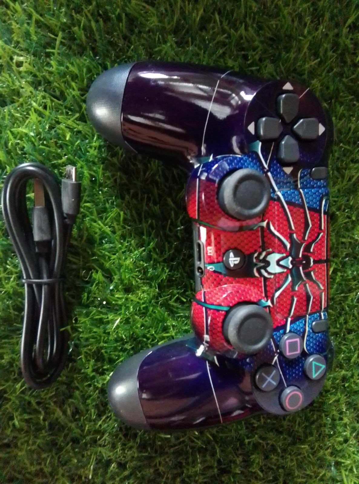 consolas y videojuegos - control ps4 con diseño Spiderman 
