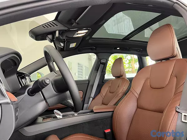 jeepetas y camionetas - Volvo XC60 T8 Ultimate Recharge 2026 8
