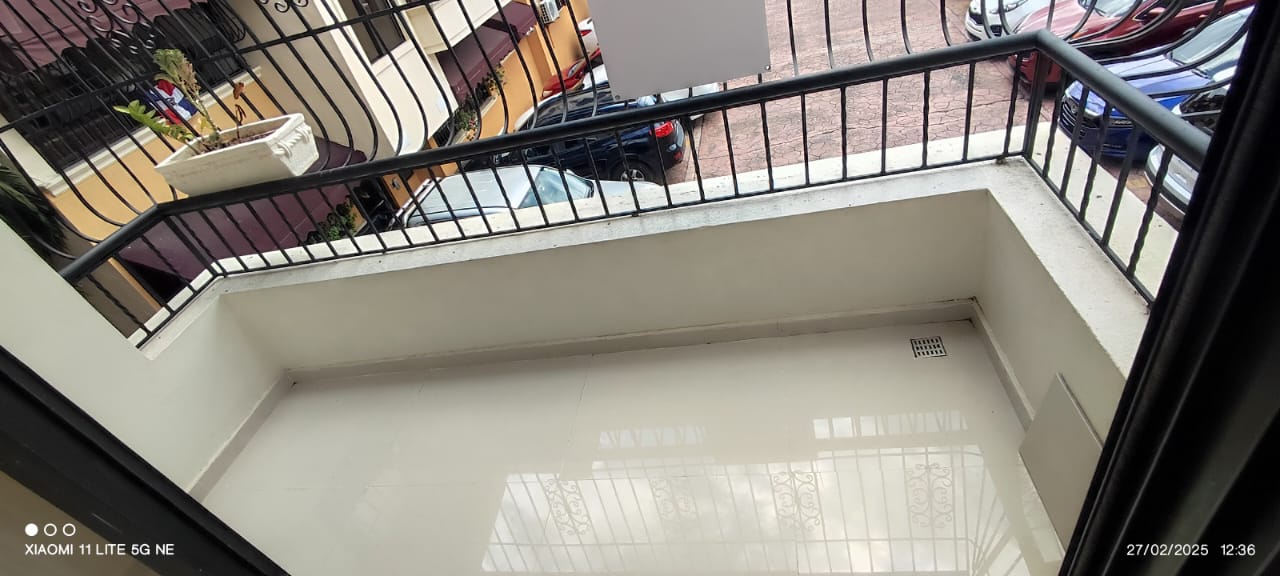 apartamentos - Alquilo 2do Piso Av. Italia km Independencia ju
