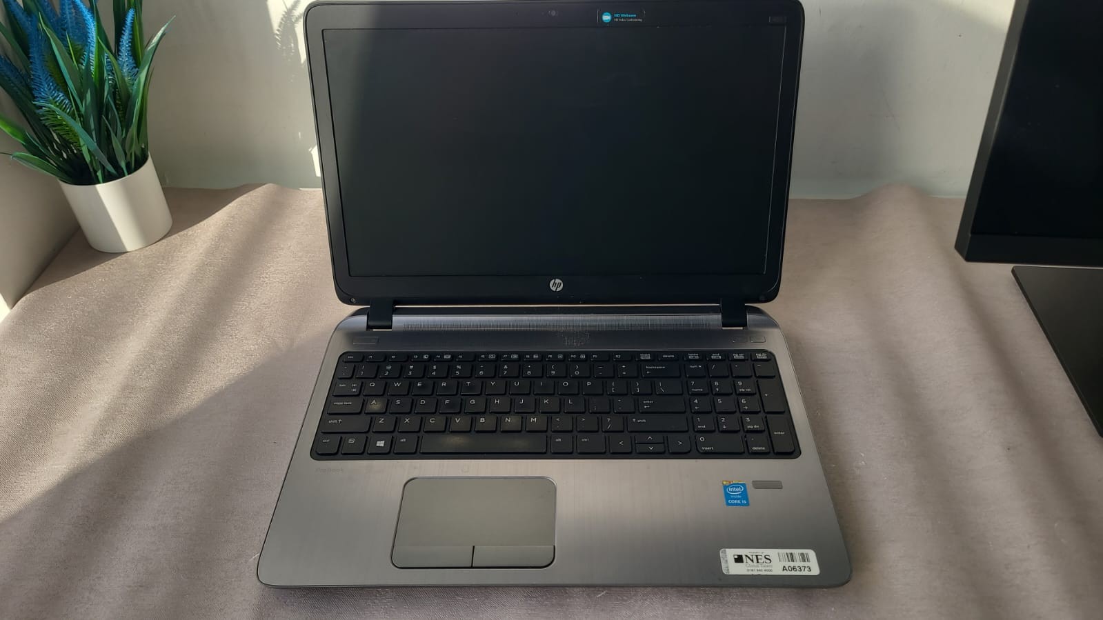 computadoras y laptops - LAPTOP HP i4 16GB 500 HDD 15,6 PGL